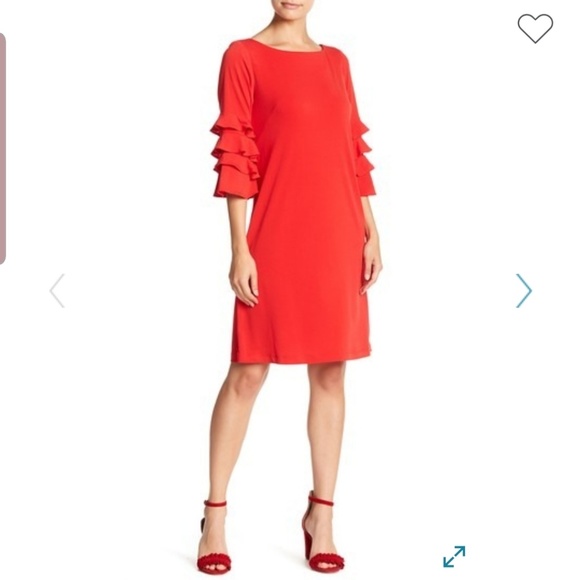 Gabby Skye Dresses & Skirts - Gabby skye red bell sleeve dresd